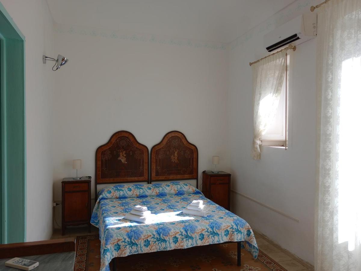 Curry Apartment